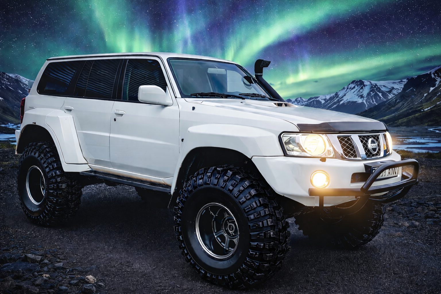 Norse Adventures 44-inch Nissan Patrol Super Jeep under the Northern Lights